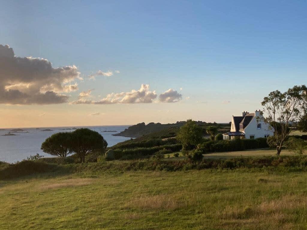 Kermartin - Maison De Famille Avec Vue Sur La Baie De Morlaix Plouezoc'h ภายนอก รูปภาพ