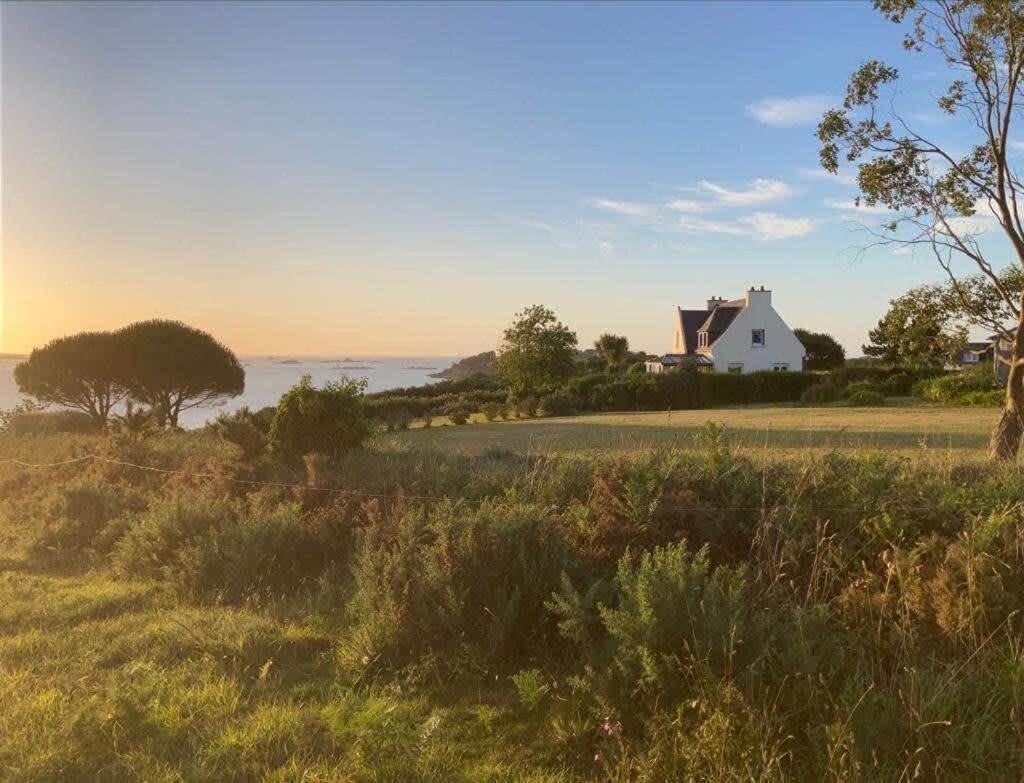 Kermartin - Maison De Famille Avec Vue Sur La Baie De Morlaix Plouezoc'h ภายนอก รูปภาพ